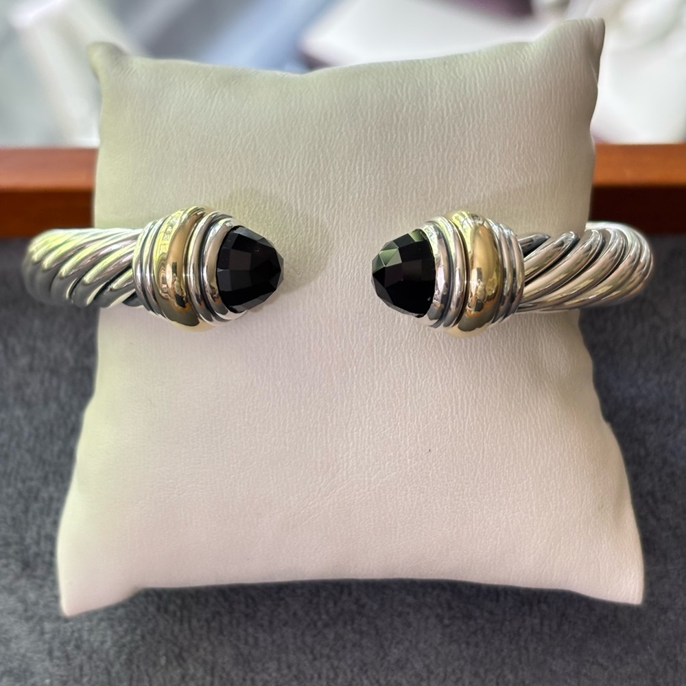 David Yurman 925 & 14k Gold 10mm cuff with Black Onyx-Large - Picture 7 of 9